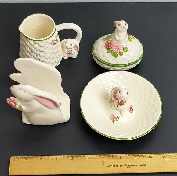 Avon Easter Bunny Set Of 4 Pcs Ceramic Decor - Picture 13 of 17